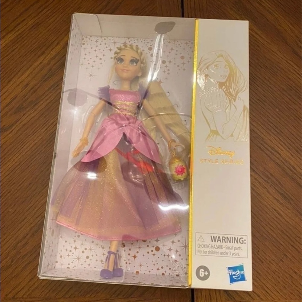 Disney Style Series 10 Rapunzel Contemporary Style Fashion Doll Clothes‎